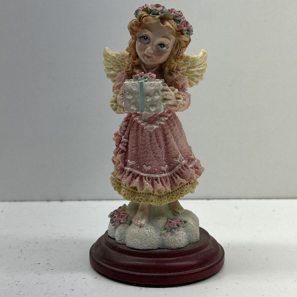 House Of Lloyd 1996 The Giving Angel W/ A Gift Hearts‎ & Roses  Pink Dress Wings